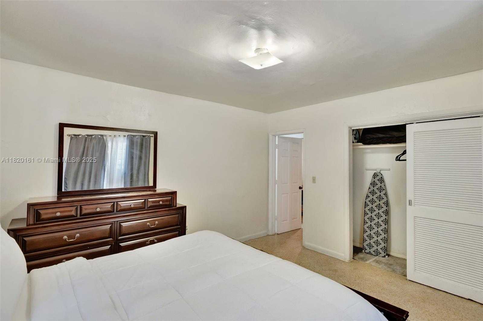 Small Image of 280 NORTH WEST 34TH ST, Miami Number 25