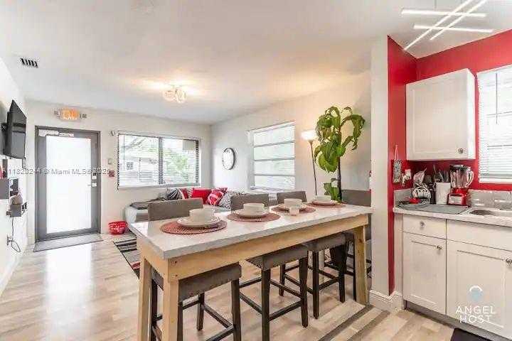 Small Image of 43 NORTH WEST 41ST ST, Miami Number 16