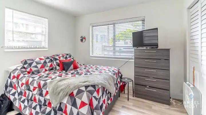Small Image of 43 NORTH WEST 41ST ST, Miami Number 20