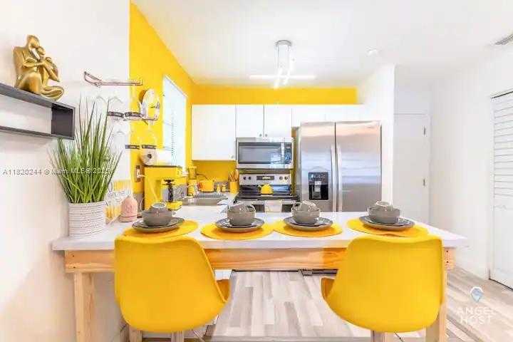 Small Image of 43 NORTH WEST 41ST ST, Miami Number 5