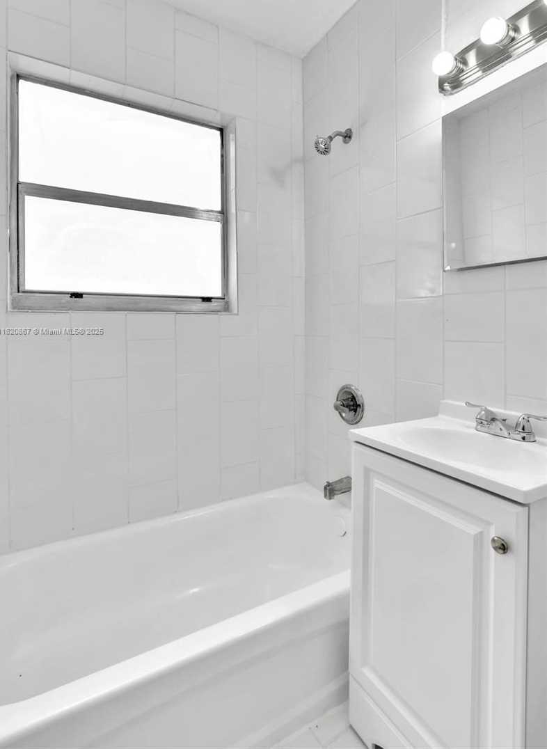 Small Image of 740 84TH ST, Miami Beach Number 14