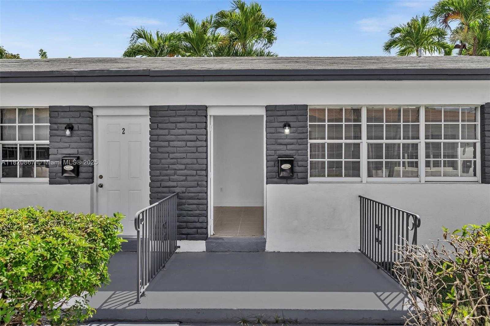 Small Image of 740 84TH ST, Miami Beach Number 2