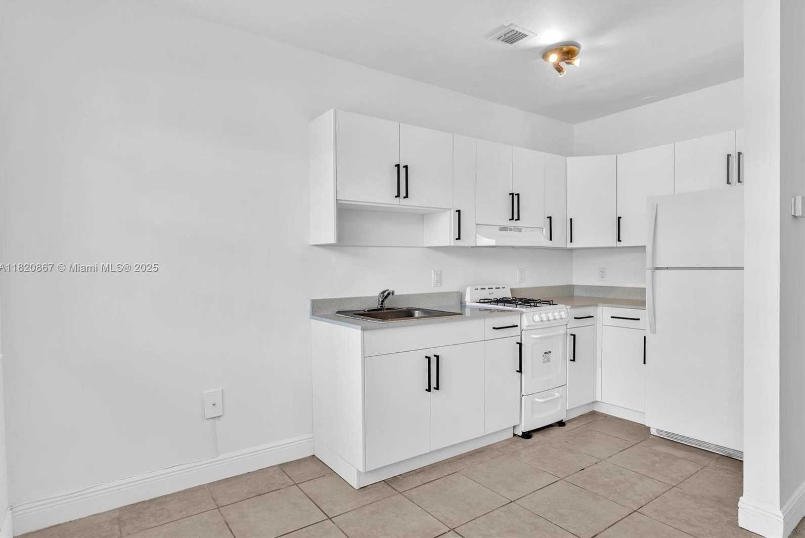 Small Image of 740 84TH ST, Miami Beach Number 20