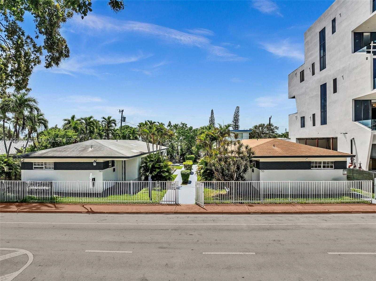 Small Image of 740 84TH ST, Miami Beach Number 31