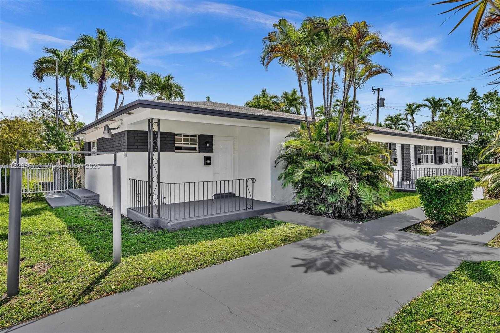 Small Image of 740 84TH ST, Miami Beach Number 41