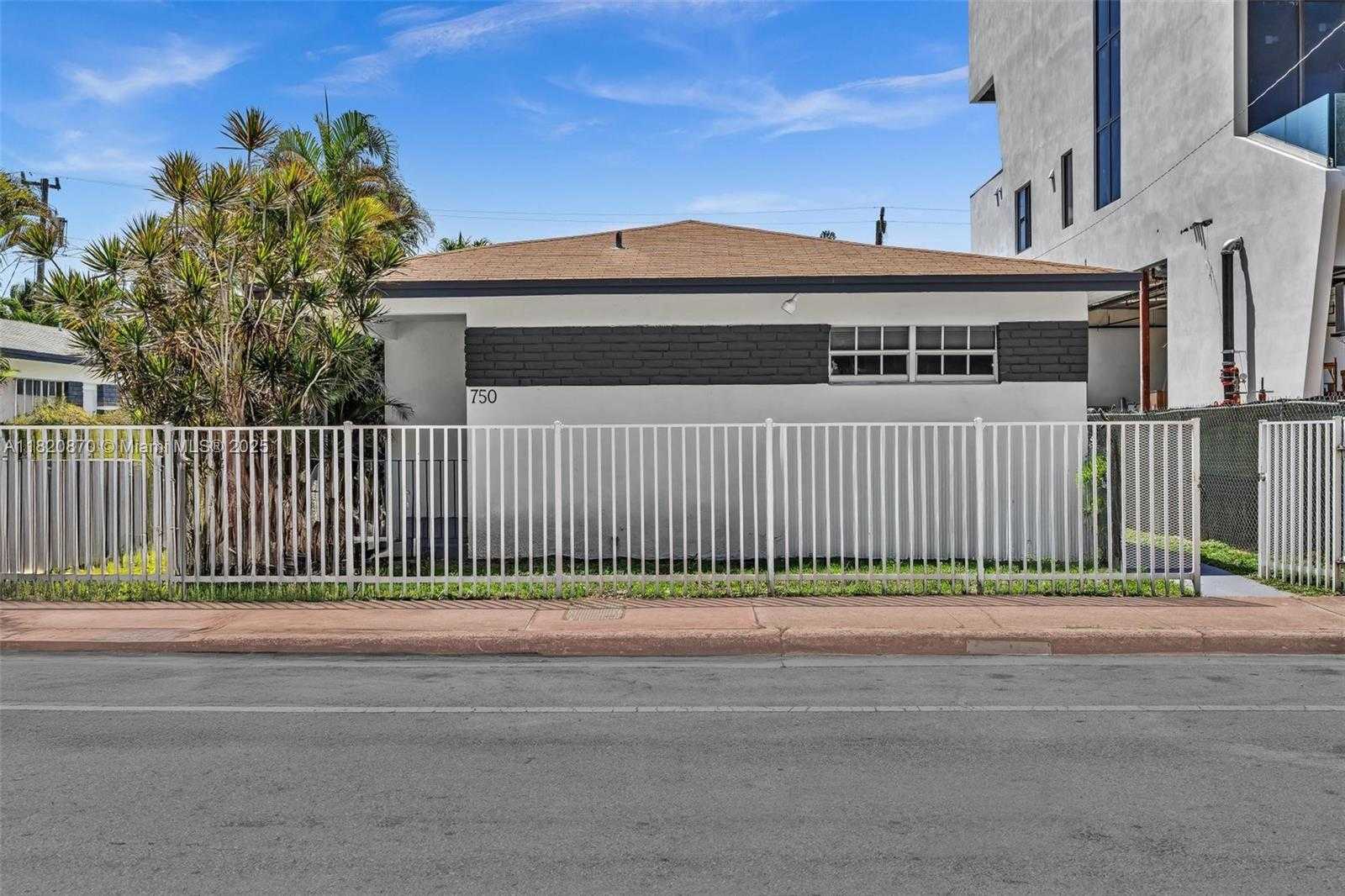 Small Image of 750 84TH ST, Miami Beach Number 28