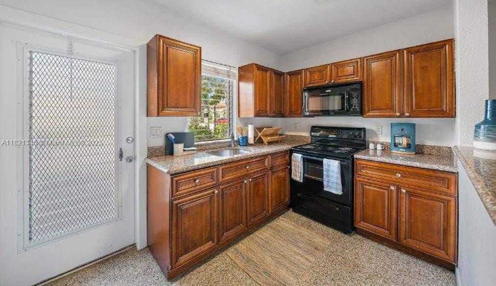 Small Image of 101 LUCERNE AVE #5, Lake Worth Number 10