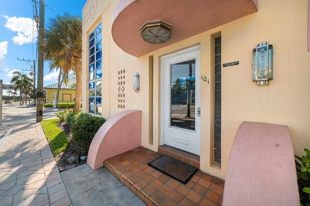 Small Image of 101 LUCERNE AVE #5, Lake Worth Number 3