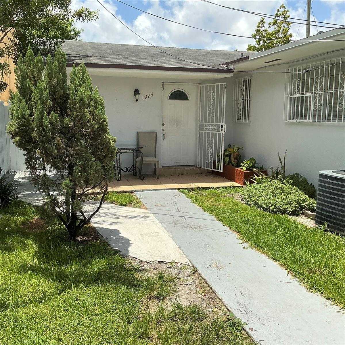 Small Image of 1924 NORTH WEST 35TH ST #2, Miami Number 5