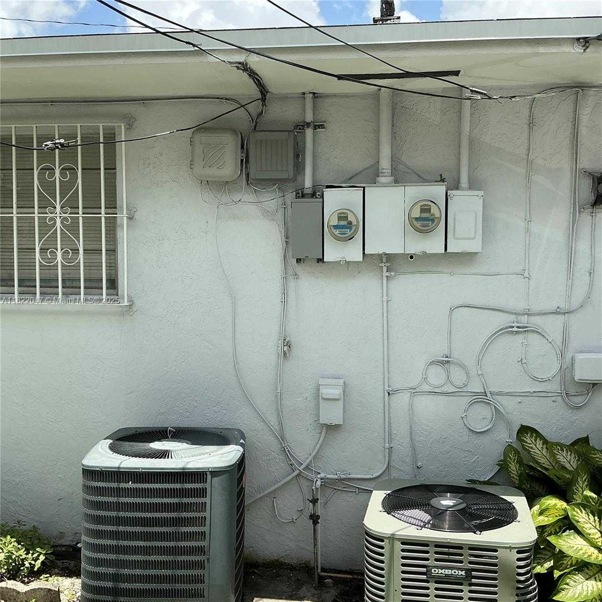 Small Image of 1924 NORTH WEST 35TH ST #2, Miami Number 9