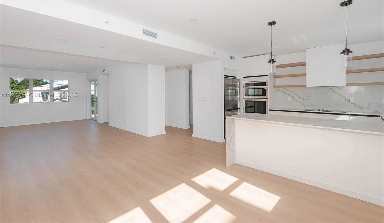 Small Image of 824 SOUTH EAST 12TH CT, Fort Lauderdale Number 13