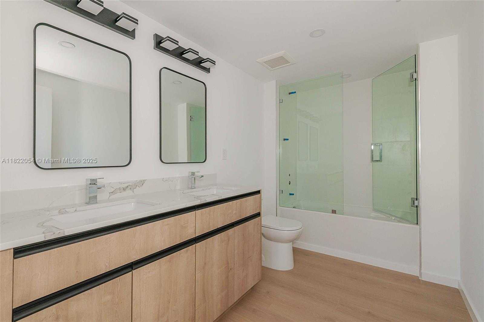 Small Image of 824 SOUTH EAST 12TH CT, Fort Lauderdale Number 14