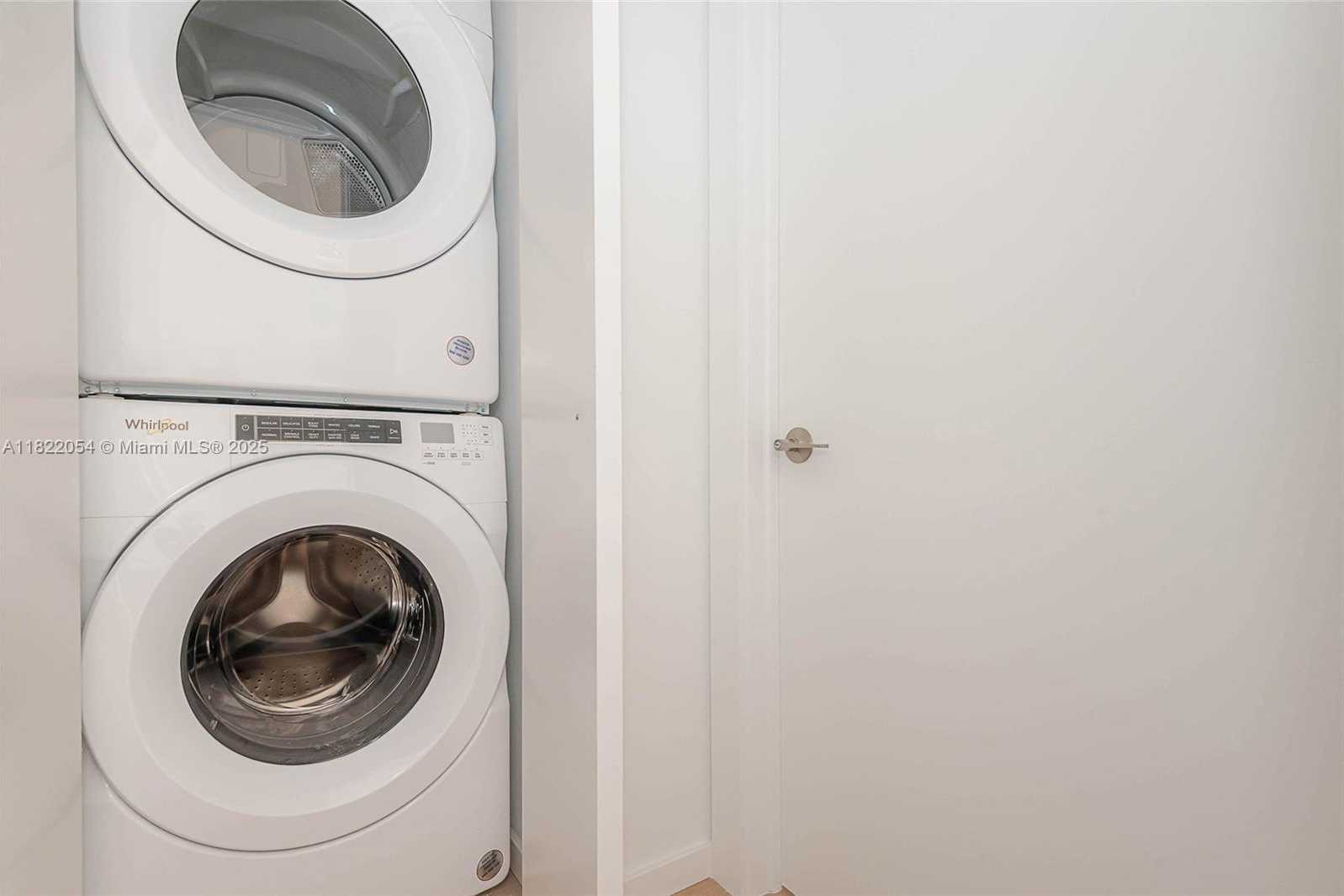 Small Image of 824 SOUTH EAST 12TH CT, Fort Lauderdale Number 18