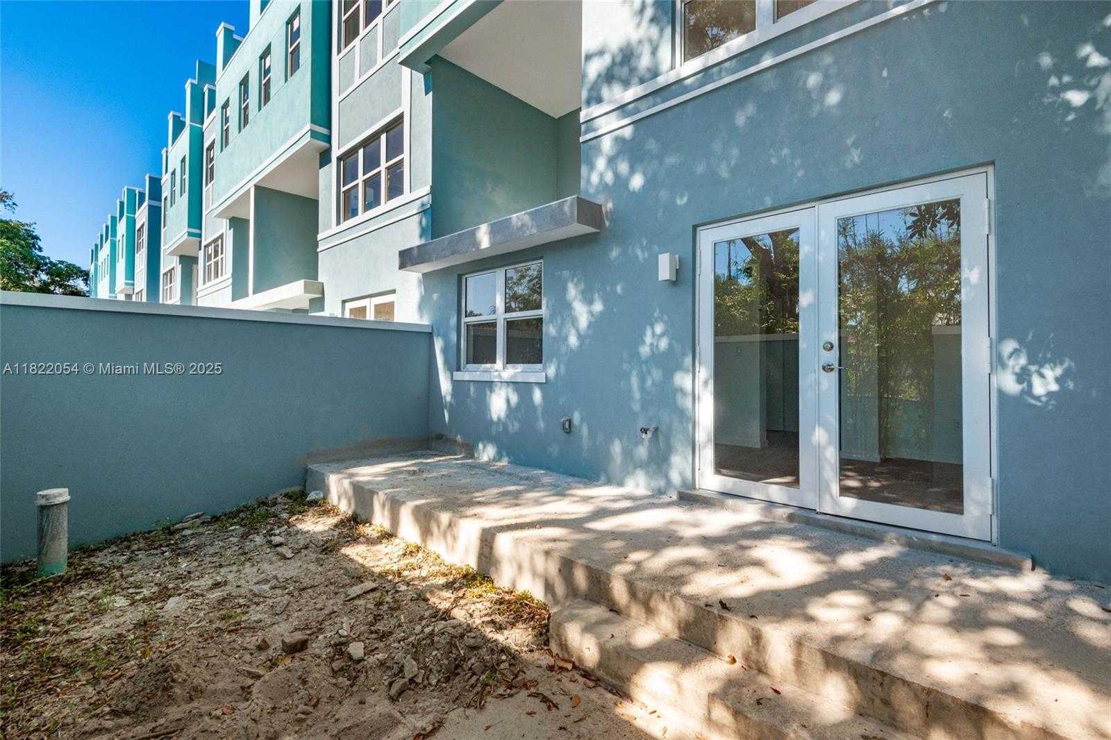 Small Image of 824 SOUTH EAST 12TH CT, Fort Lauderdale Number 23