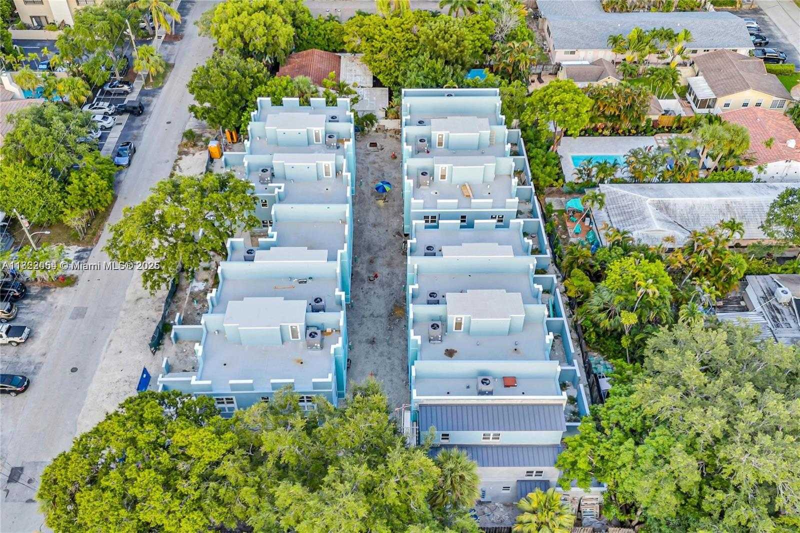 Small Image of 824 SOUTH EAST 12TH CT, Fort Lauderdale Number 4