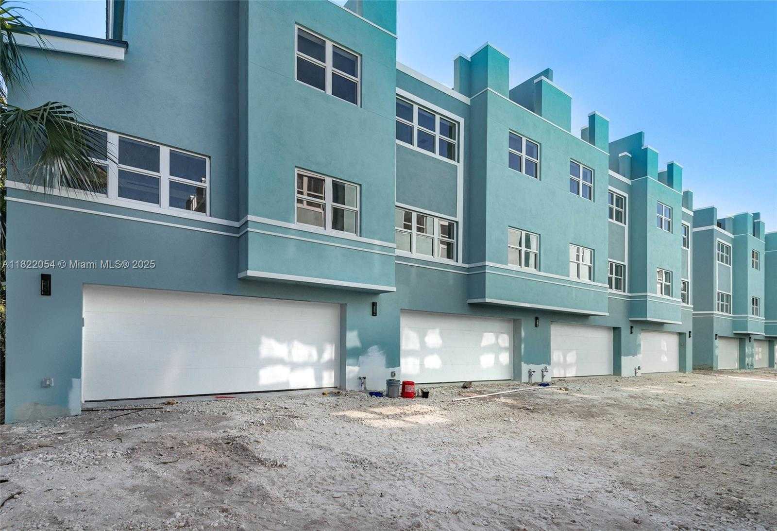 Small Image of 824 SOUTH EAST 12TH CT, Fort Lauderdale Number 5