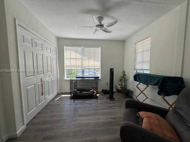 Small Image of Miami Number 34