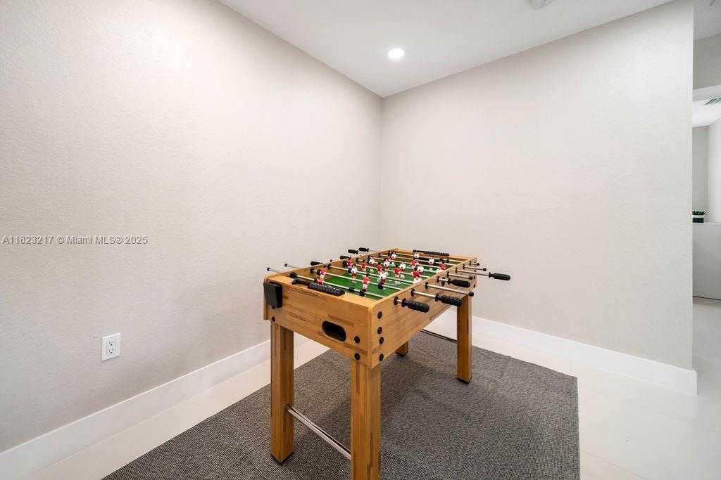 Small Image of 1770 NORTH WEST 55TH ST, Miami Number 19