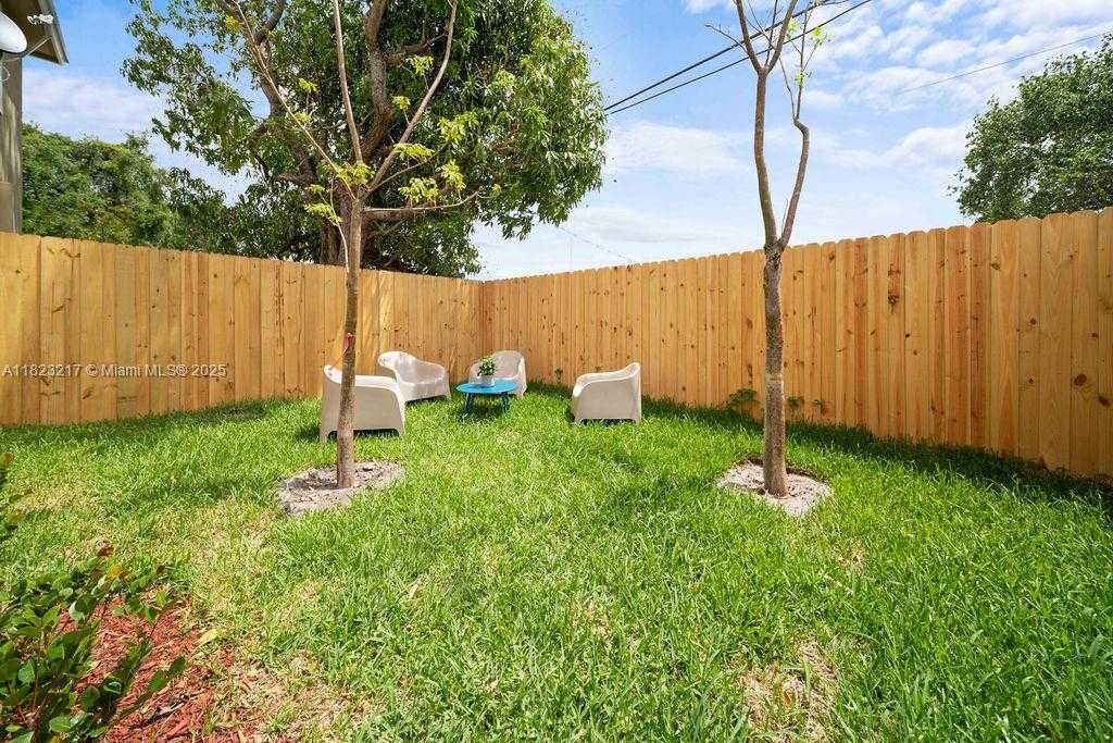 Small Image of 1770 NORTH WEST 55TH ST, Miami Number 22