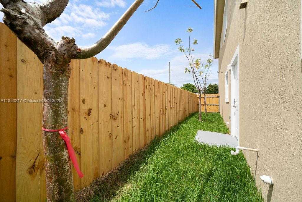 Small Image of 1770 NORTH WEST 55TH ST, Miami Number 23