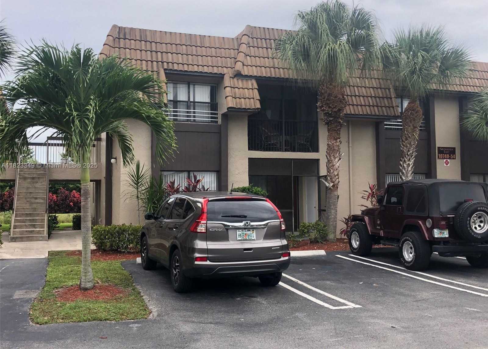 Small Image of 10740 ROYAL PALM BLVD #10, Coral Springs Number 2