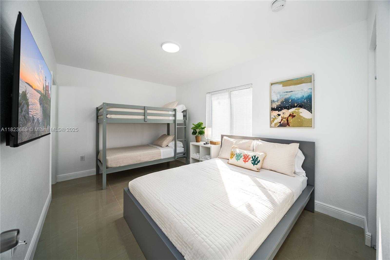 Small Image of 1250 NORTH EAST 110TH ST, Miami Number 17