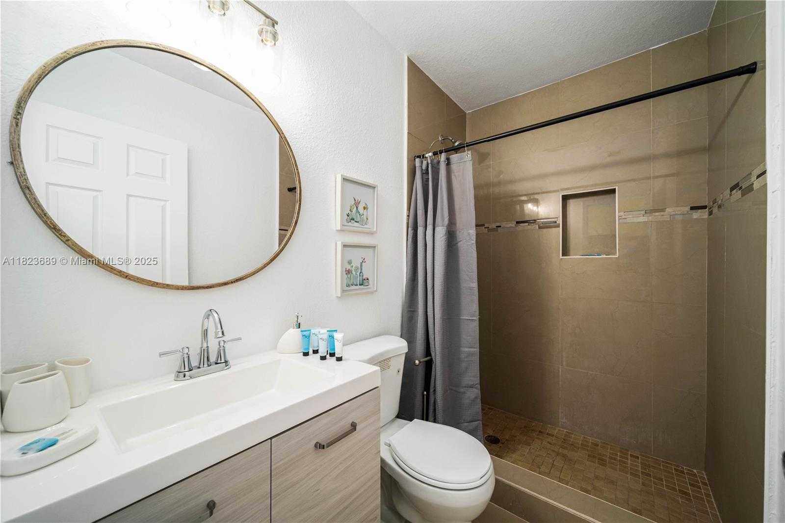 Small Image of 1250 NORTH EAST 110TH ST, Miami Number 22