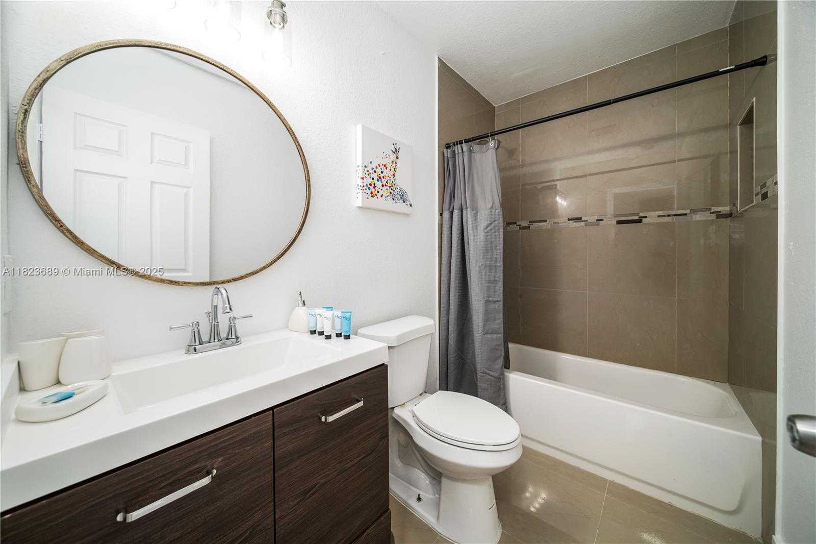 Small Image of 1250 NORTH EAST 110TH ST, Miami Number 23