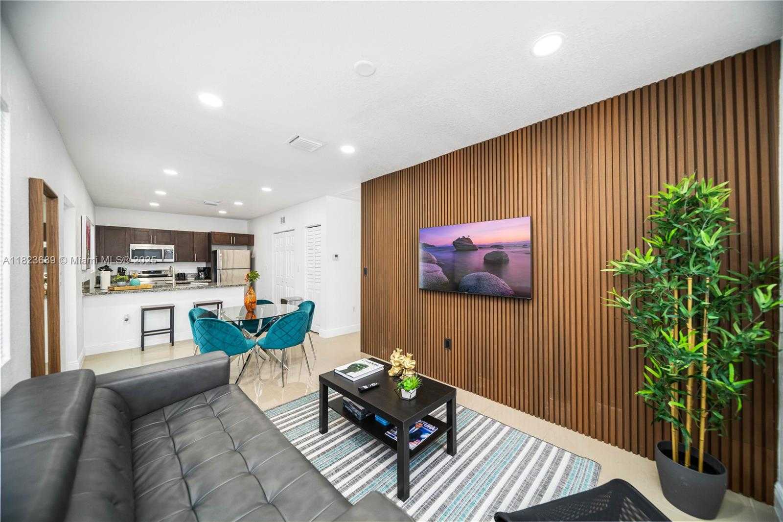 Small Image of 1250 NORTH EAST 110TH ST, Miami Number 9