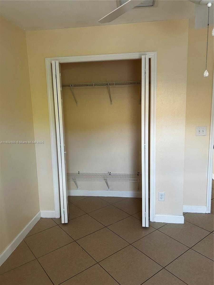 Small Image of 2161 41ST, Naples Number 10