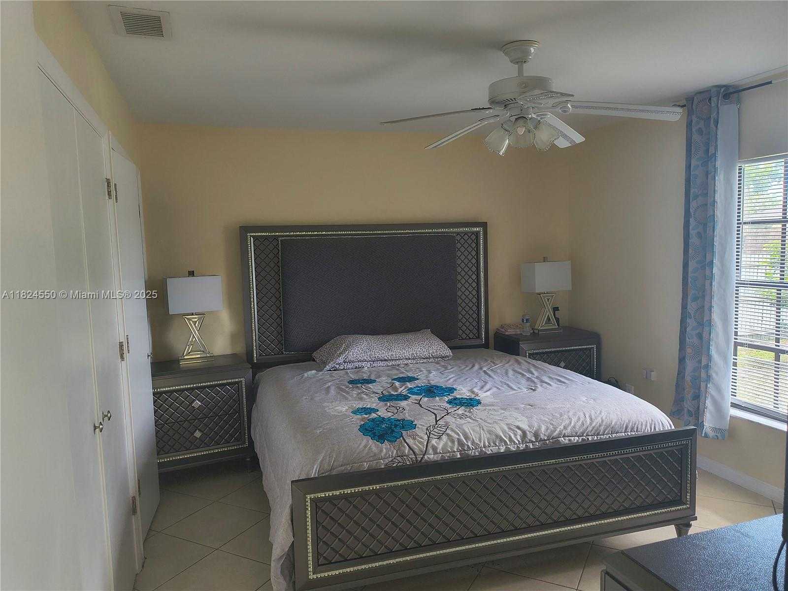 Small Image of 2161 41ST, Naples Number 20
