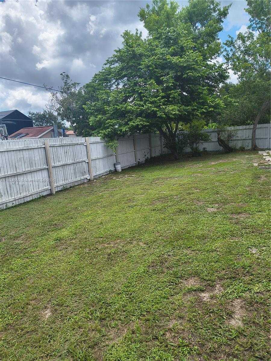 Small Image of 2161 41ST, Naples Number 26