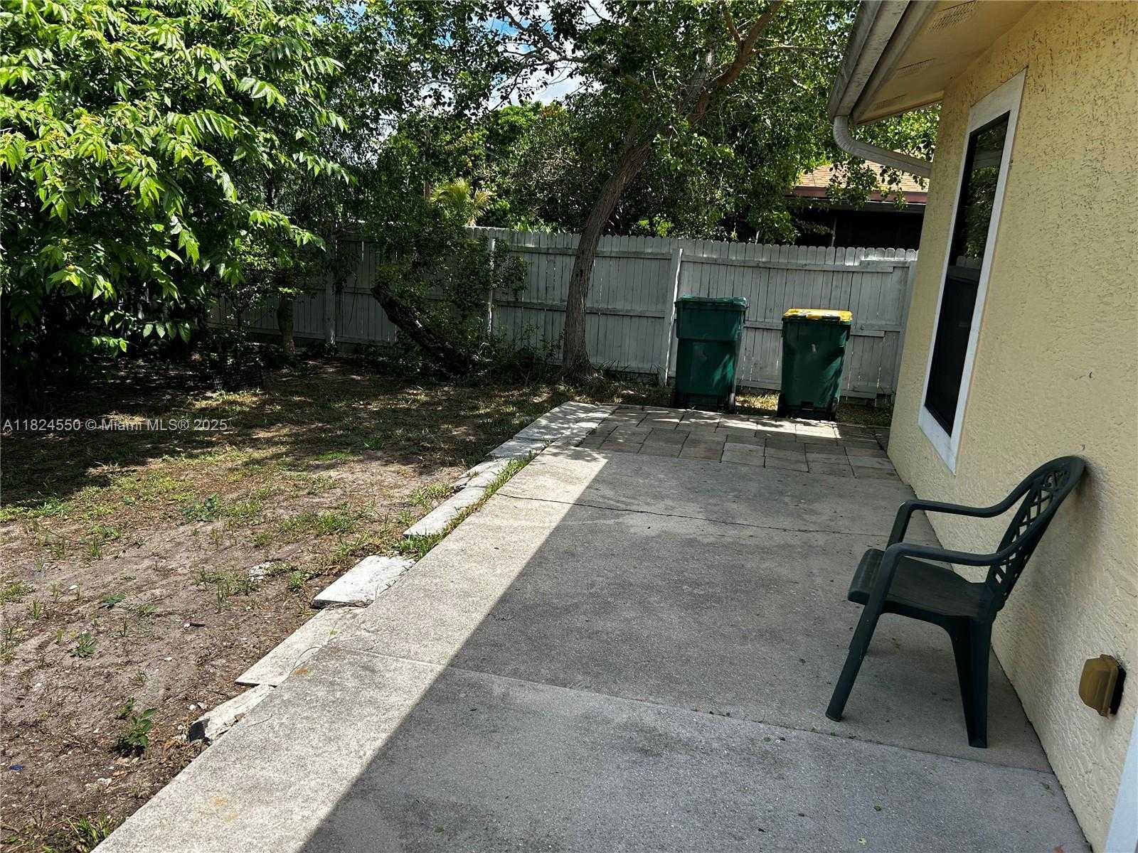 Small Image of 2161 41ST, Naples Number 5