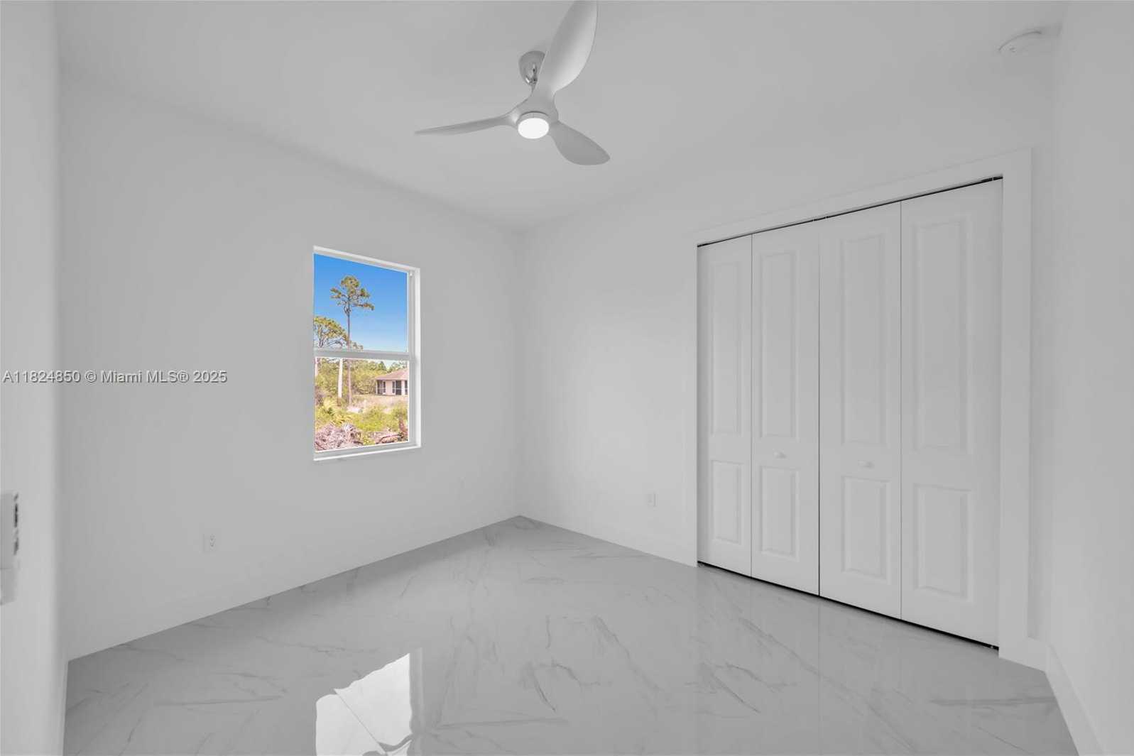 Small Image of 420 GRANT AVE, Lehigh Acres Number 20