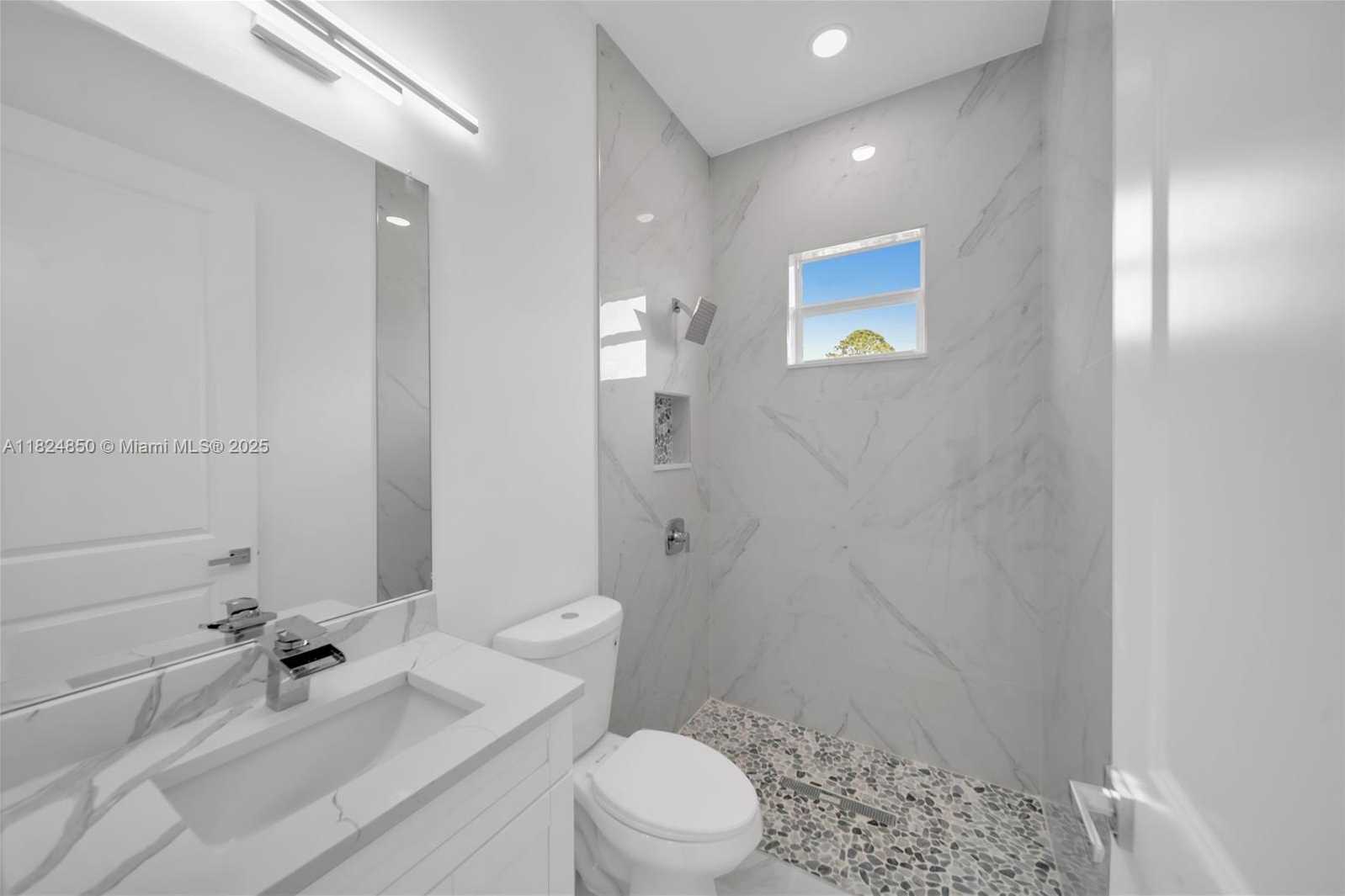 Small Image of 420 GRANT AVE, Lehigh Acres Number 21