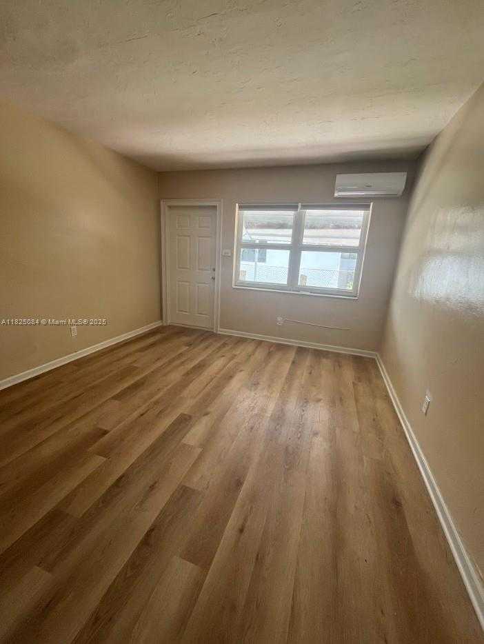Small Image of 532 NORTH WEST 19TH AVE, Fort Lauderdale Number 2