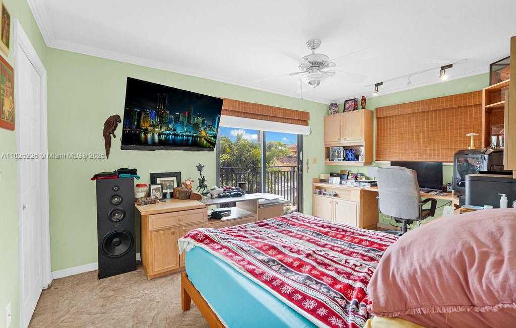 Small Image of 9291 SOUTH WEST 36TH ST #2, Miami Number 19