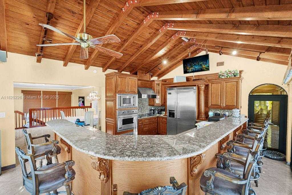 Small Image of 9291 SOUTH WEST 36TH ST #2, Miami Number 22