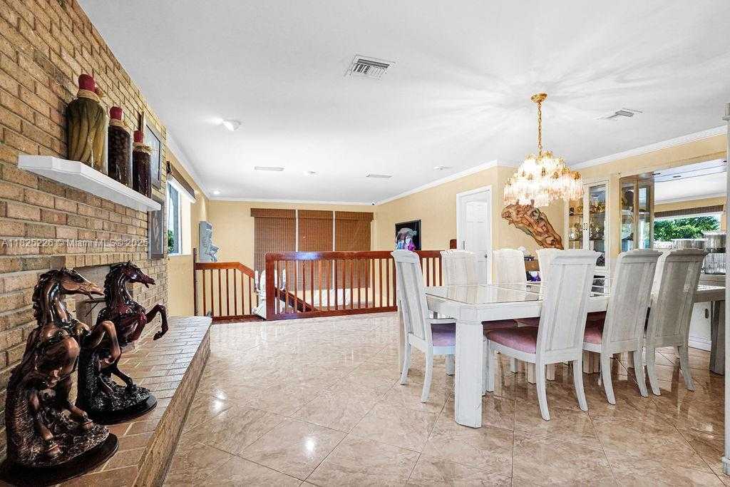 Small Image of 9291 SOUTH WEST 36TH ST #2, Miami Number 27