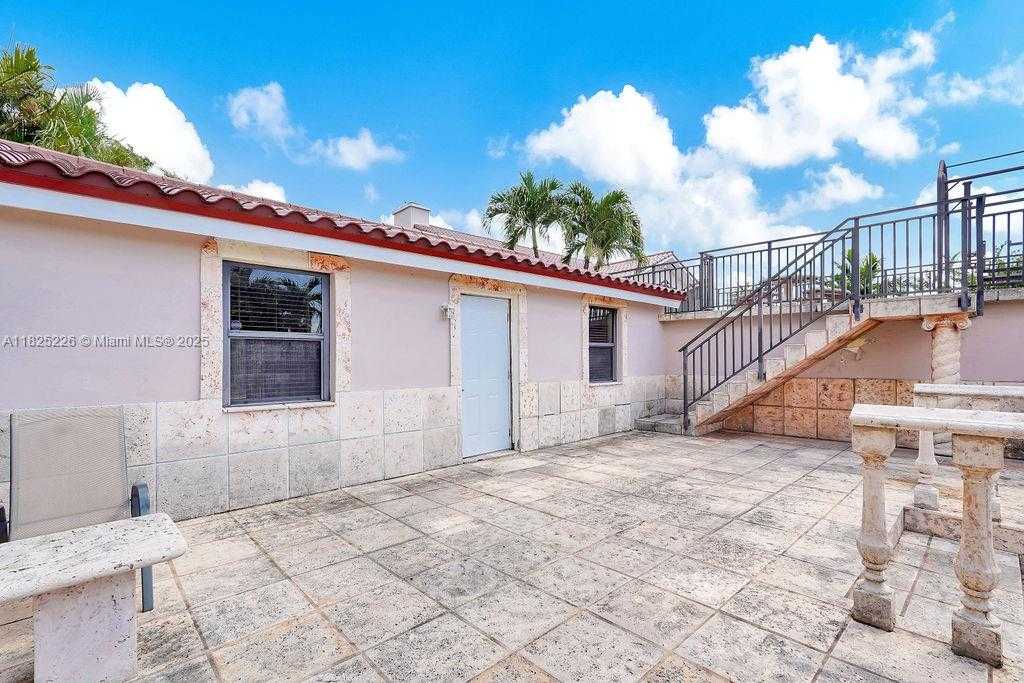 Small Image of 9291 SOUTH WEST 36TH ST #2, Miami Number 30