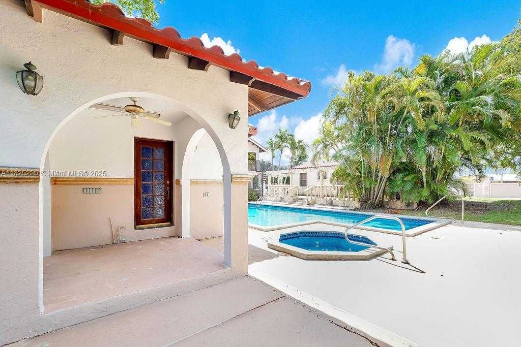 Small Image of 9291 SOUTH WEST 36TH ST #2, Miami Number 43