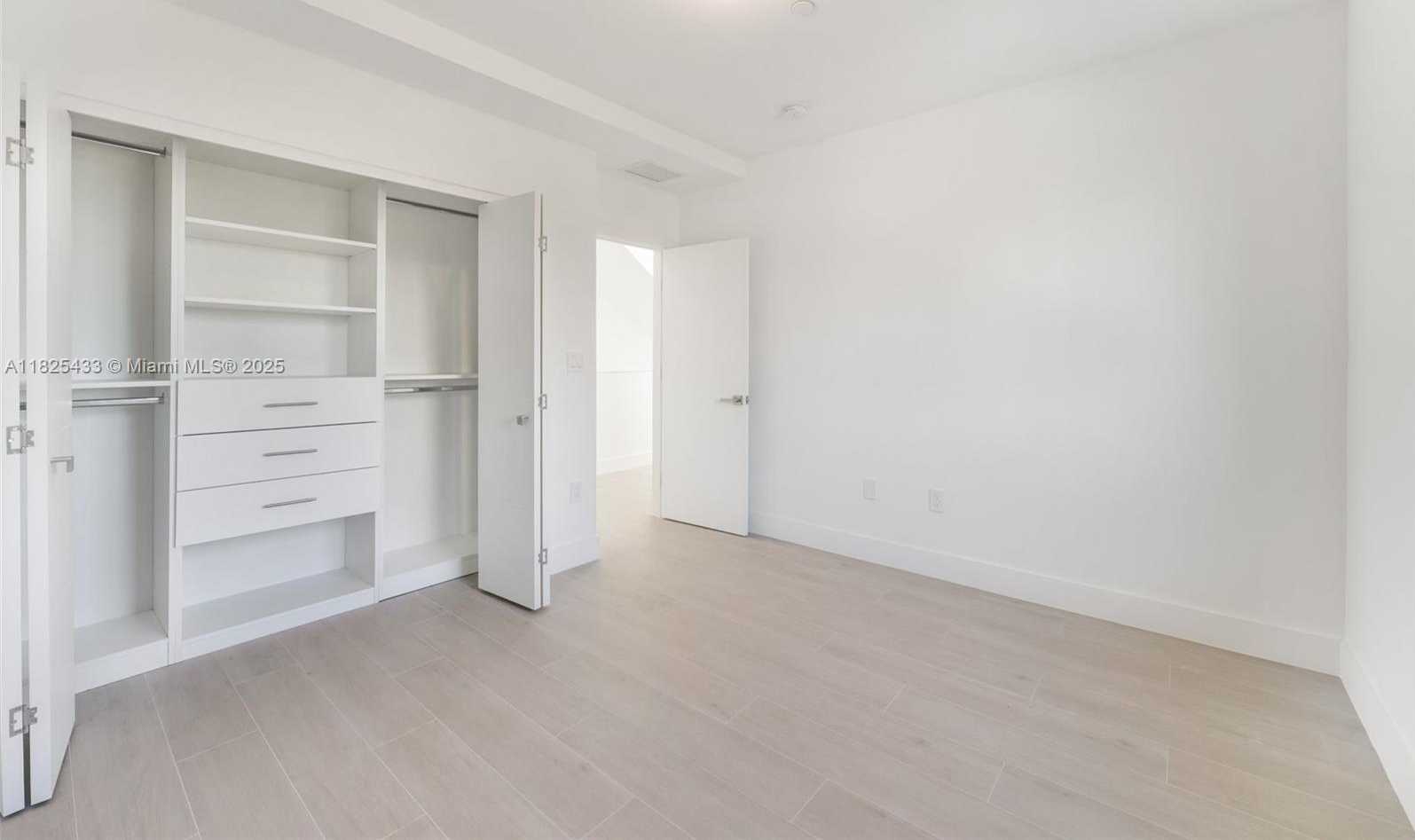 Small Image of 3345 SOUTH WEST 22ND TER, Miami Number 11