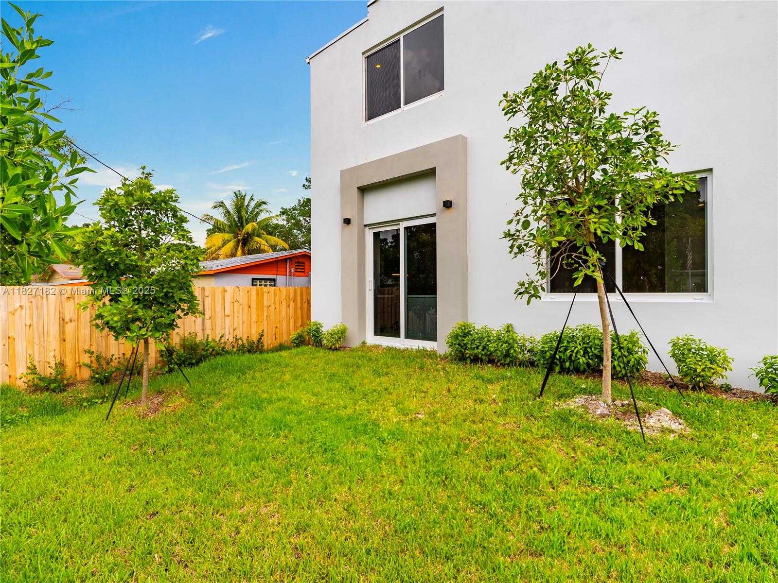 Small Image of 2107 SOUTH WEST 18TH AVE, Fort Lauderdale Number 17