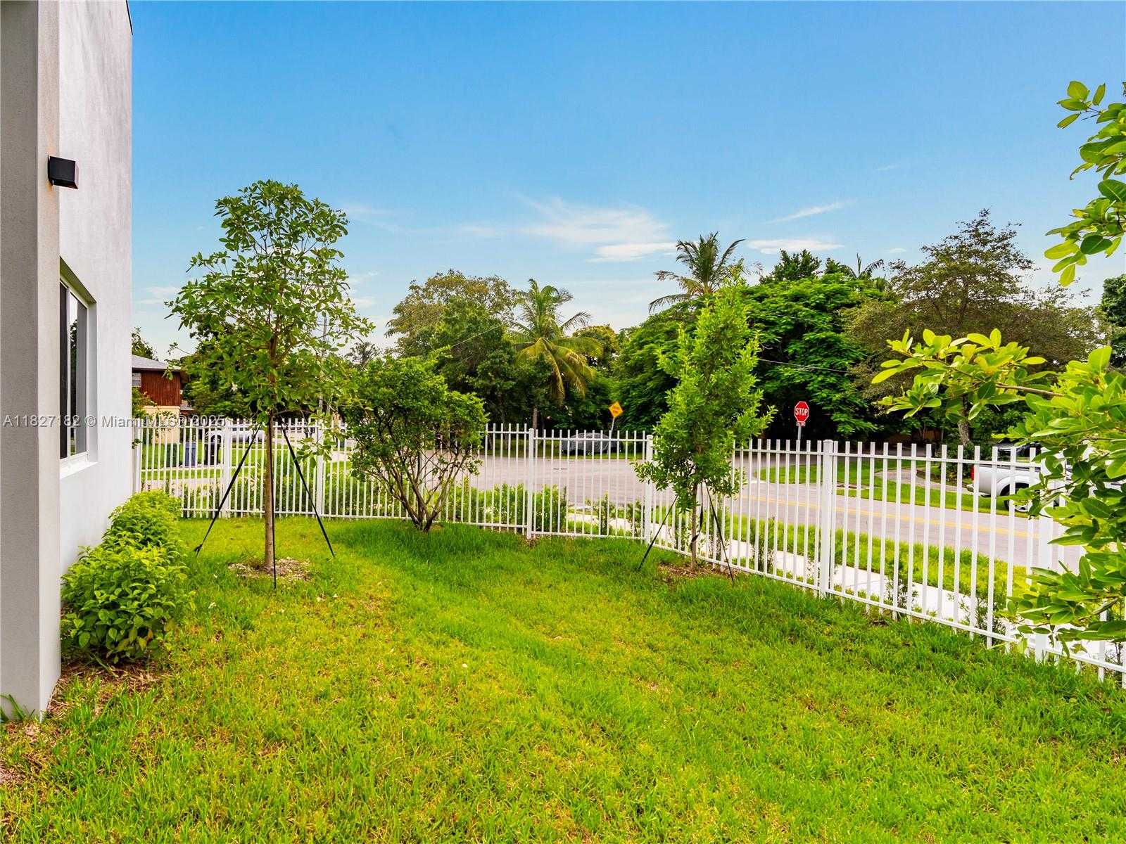 Small Image of 2107 SOUTH WEST 18TH AVE, Fort Lauderdale Number 20