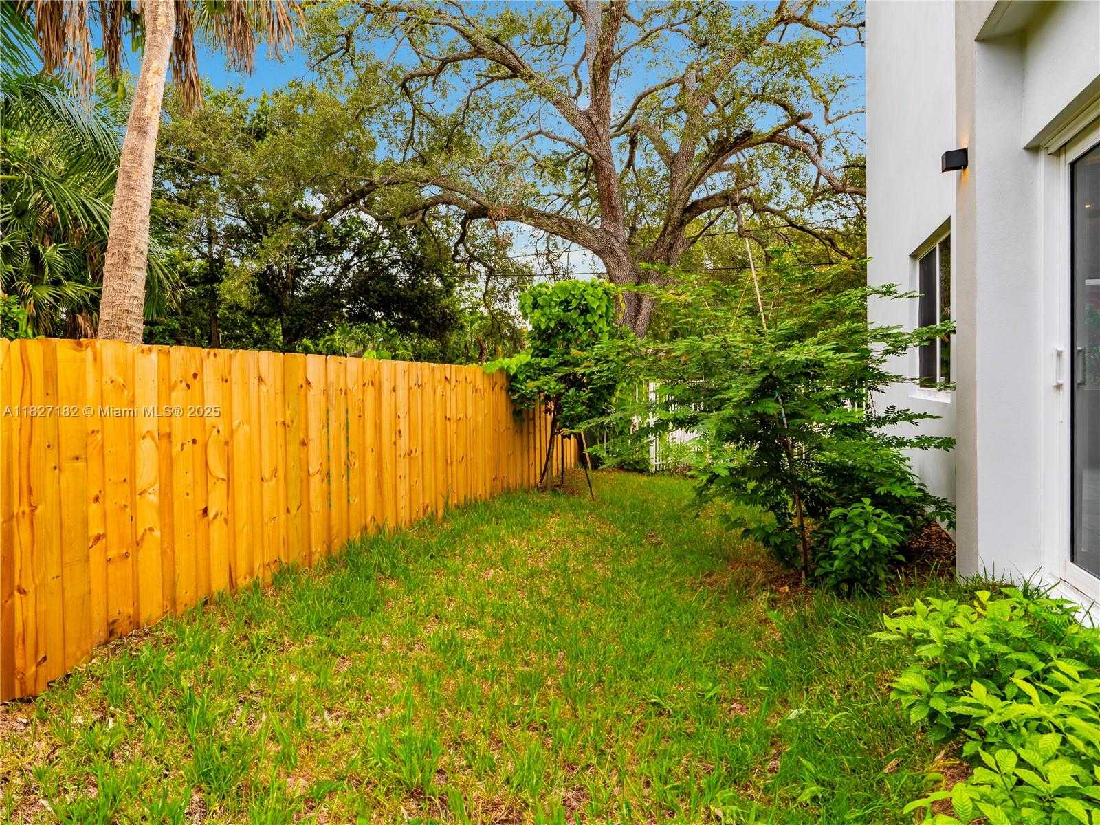 Small Image of 2107 SOUTH WEST 18TH AVE, Fort Lauderdale Number 22