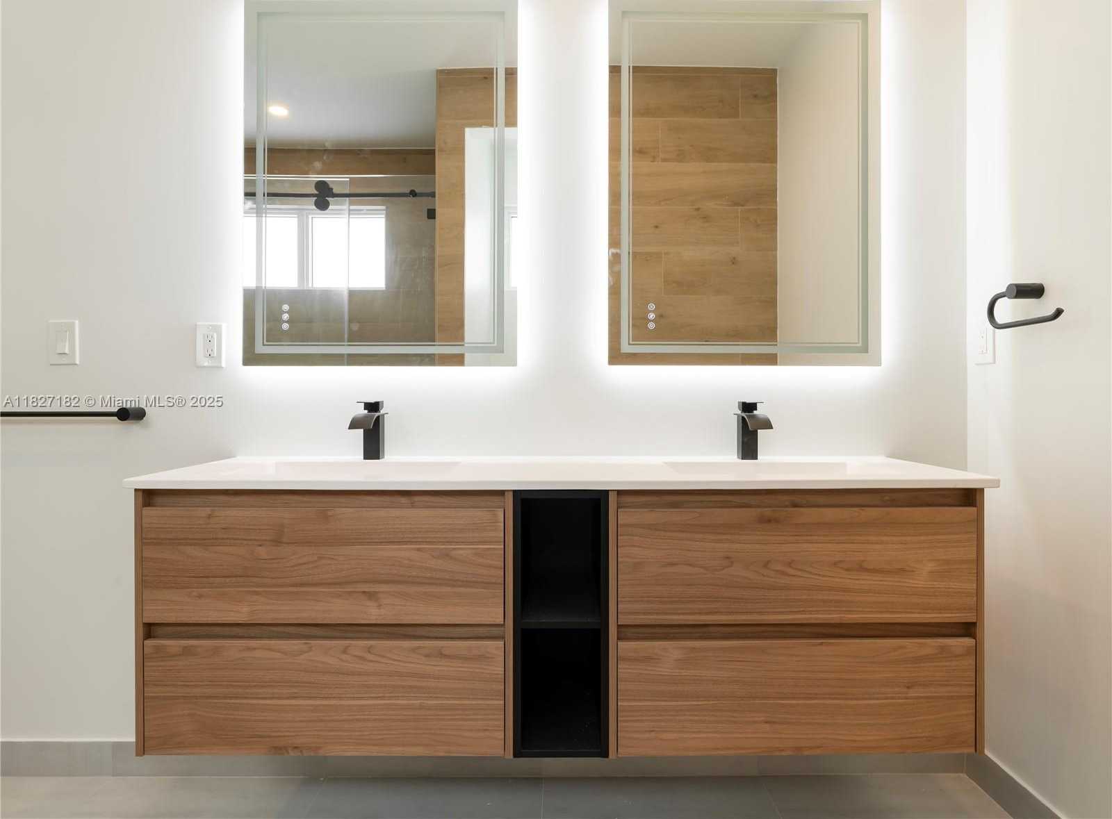 Small Image of 2107 SOUTH WEST 18TH AVE, Fort Lauderdale Number 29