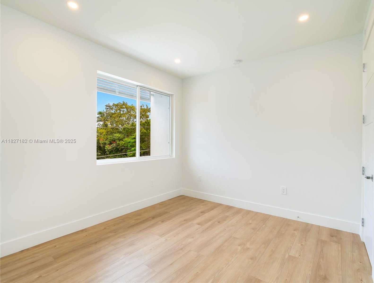Small Image of 2107 SOUTH WEST 18TH AVE, Fort Lauderdale Number 34