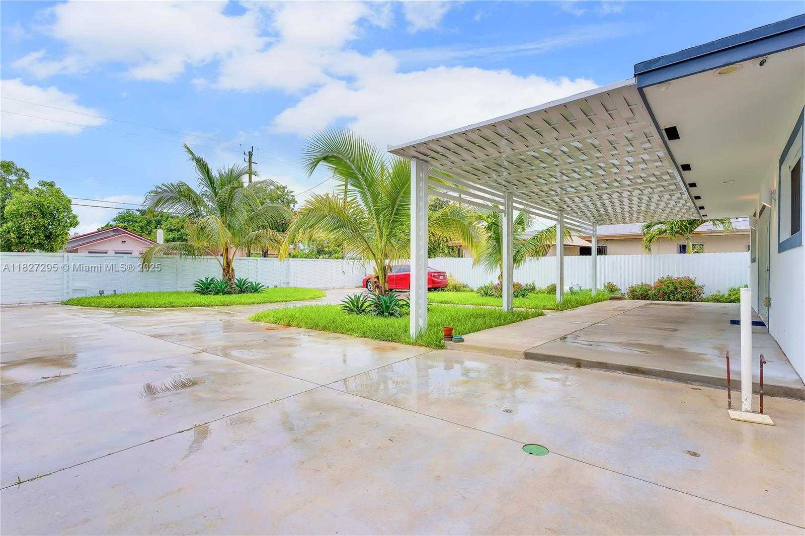 Small Image of 2247 NORTH WEST 2ND ST, Miami Number 11