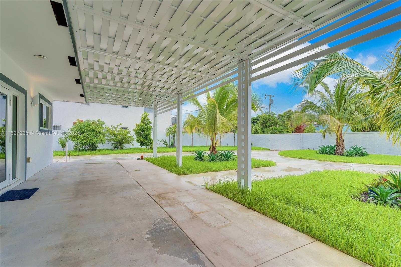 Small Image of 2247 NORTH WEST 2ND ST, Miami Number 5