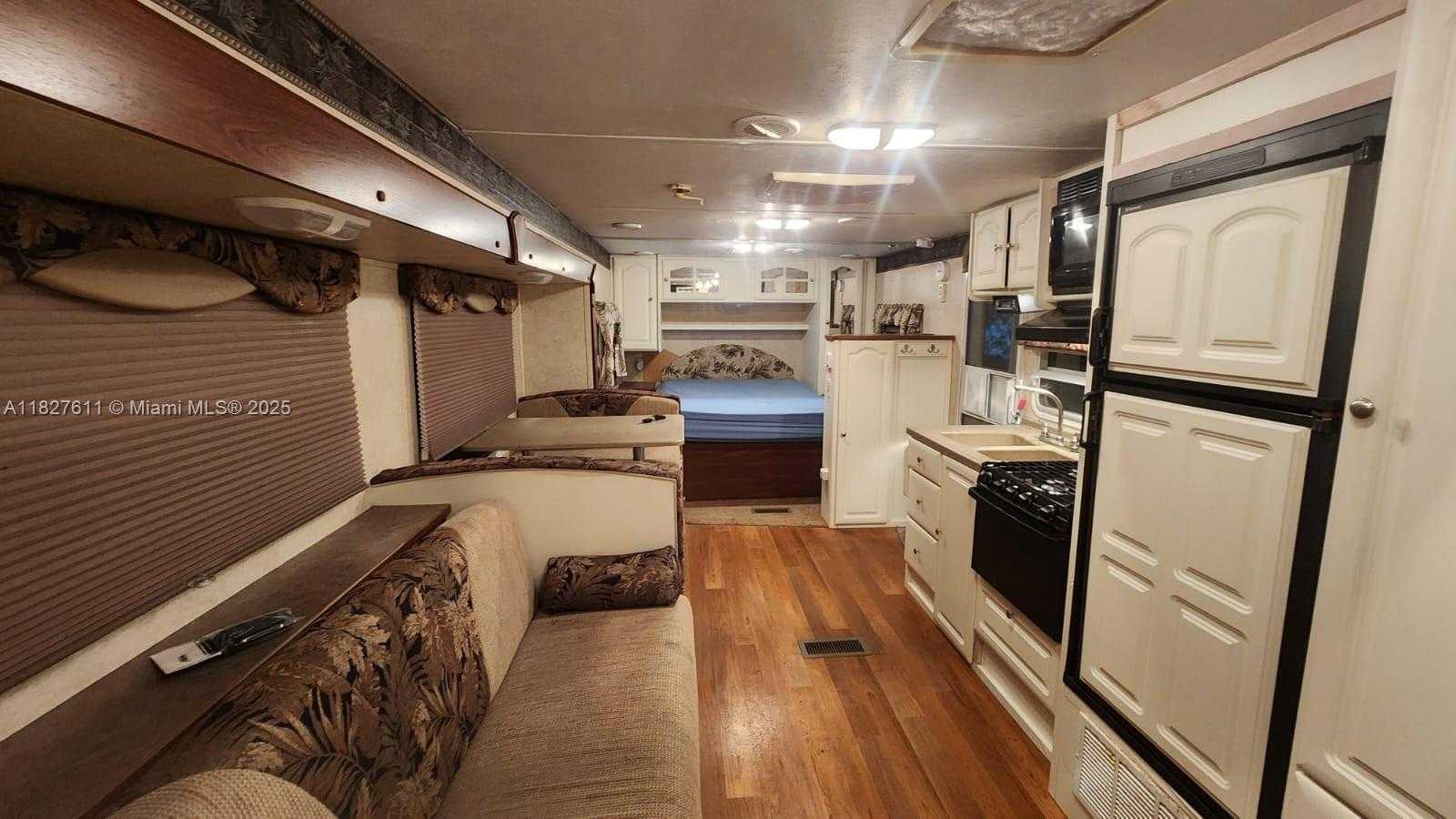 Small Image of 2729 NORTH WEST 47TH ST, Miami Number 10